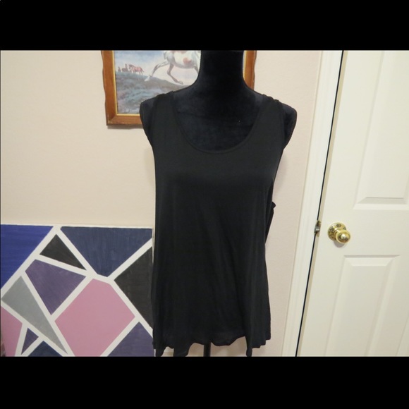 Open Back Sleeveless Top - Picture 2 of 5